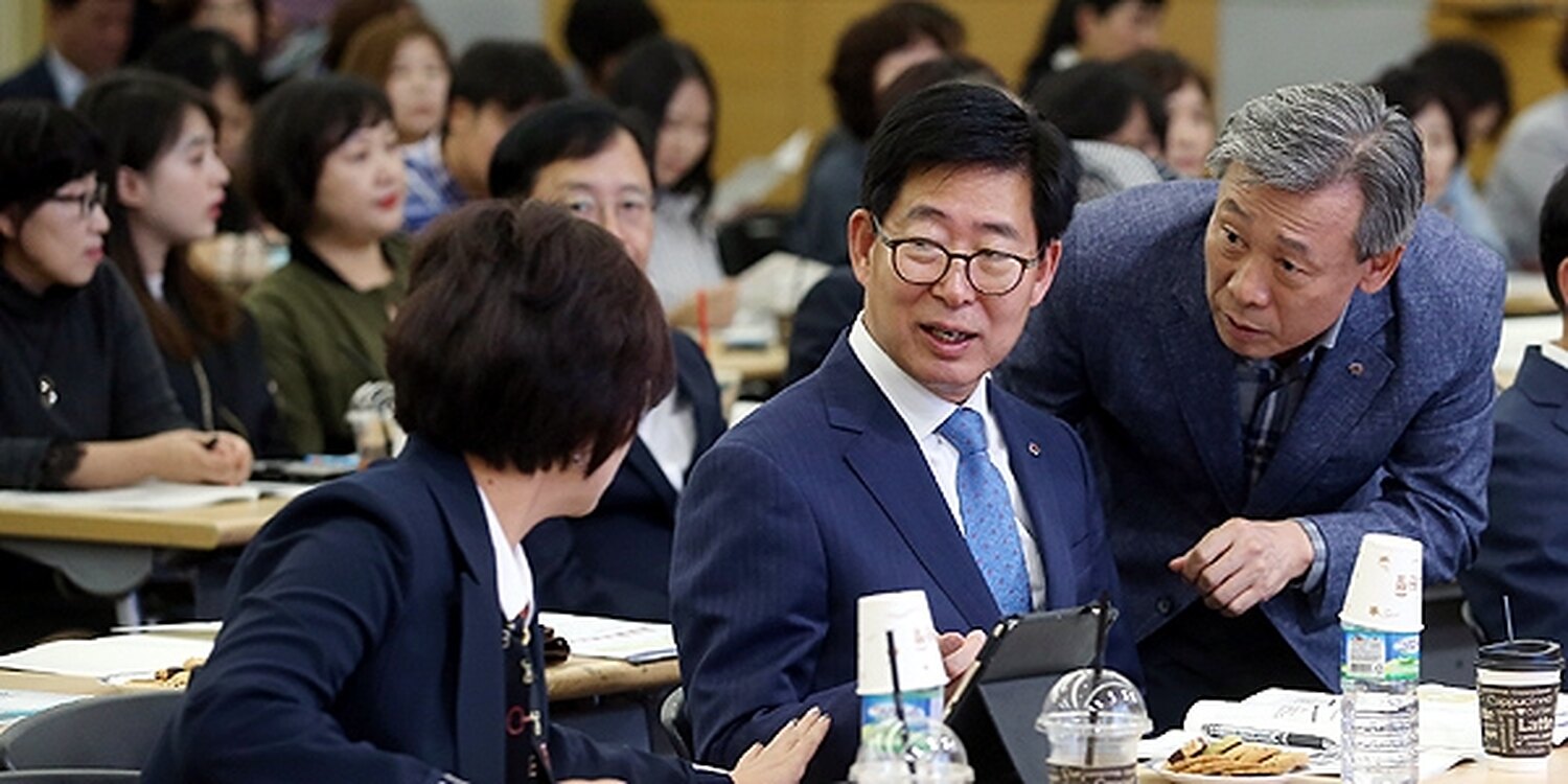 2018년 충청남도 자살예방 및 생명사랑 100분 토론회 — 양승조 당시 충남도지사와 토론회 참석자