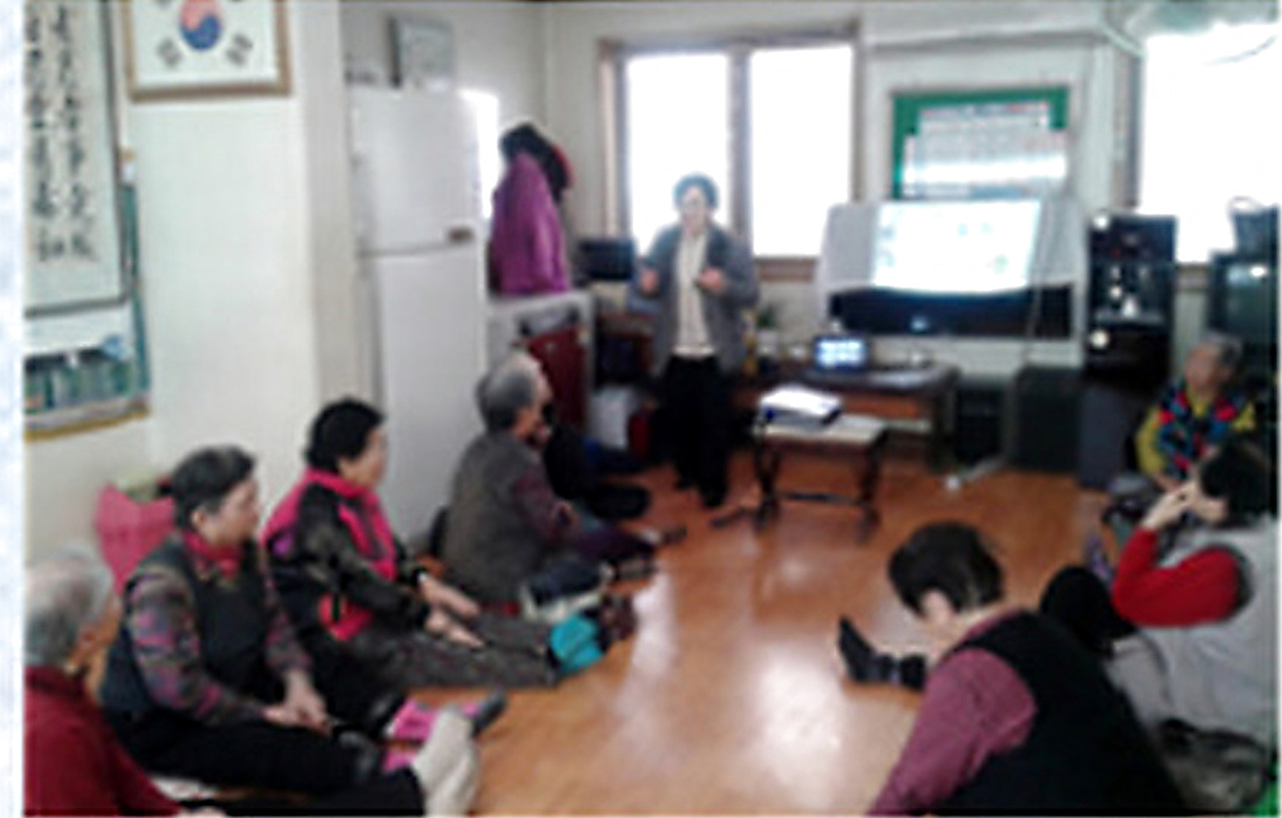쌍용동 벽산태영아파트 경로당 생명존중교육 현장 1