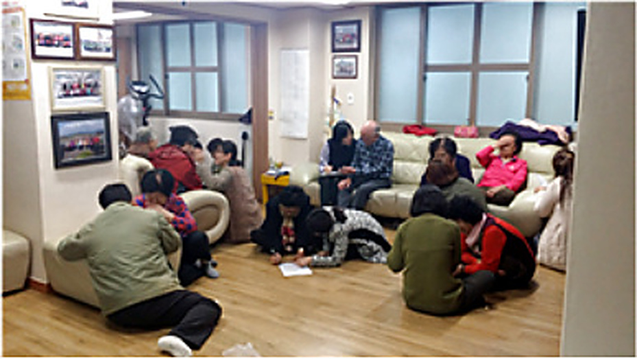 쌍용동 자이아파트 경로당 생명존중교육 현장 2