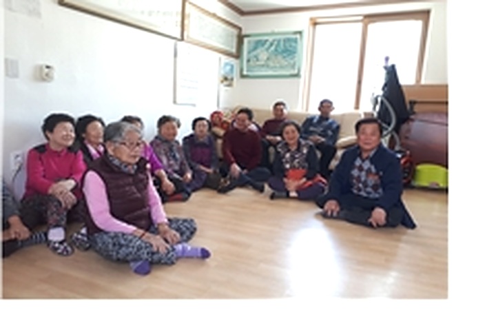 목천읍 송전 경로당 생명존중교육 현장 1