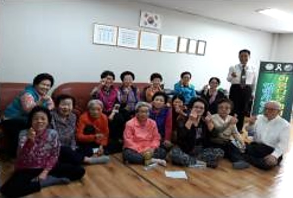 월봉청솔1차 경로당 생명존중교육 현장 2