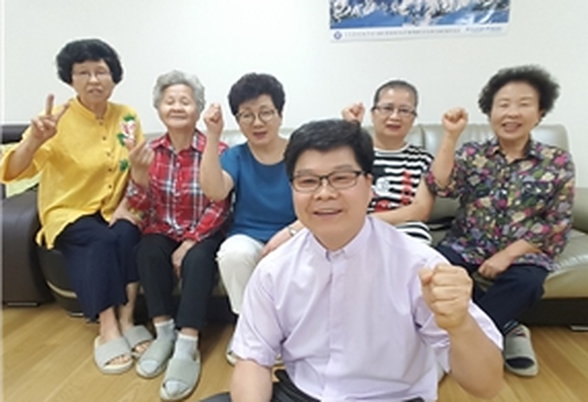 e편한세상 두정2차아파트 경로당 생명존중교육 현장 3