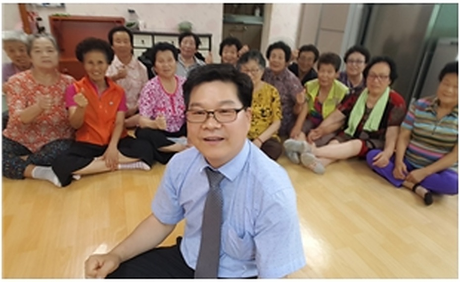하늘빛아파트 경로당 생명존중교육 현장 3