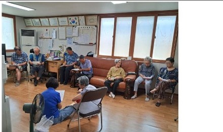 봉명11통 경로당 생명존중교육 현장 2