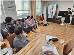 쌍용동 월봉청솔2차아파트 경로당 생명존중교육 현장 2